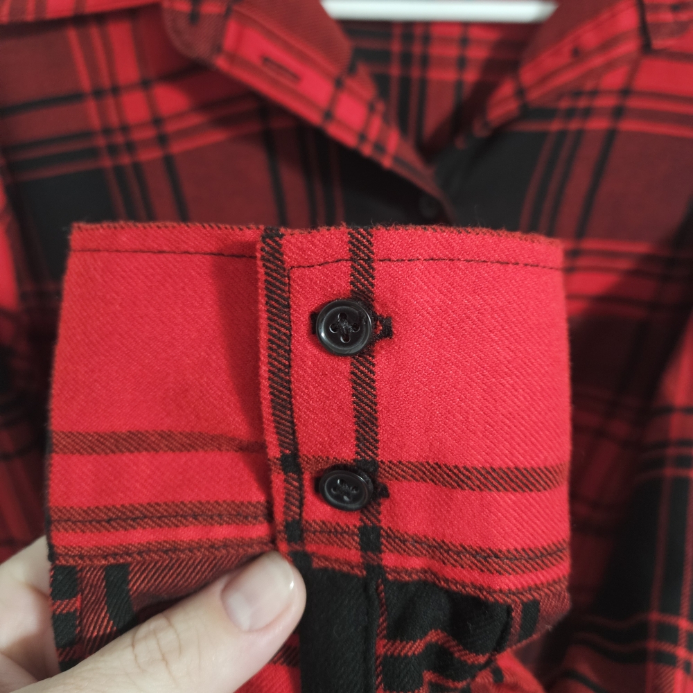 H&M Oversized Red and Black Checkered Shirt - Buffalo Plaid - Picture 4 of 6